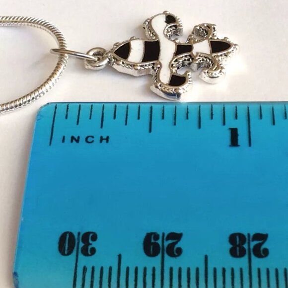 Fleur de Lis Necklace French Flower Nola Saints Mardi Gras Silver Plated 18" - Picture 7 of 8